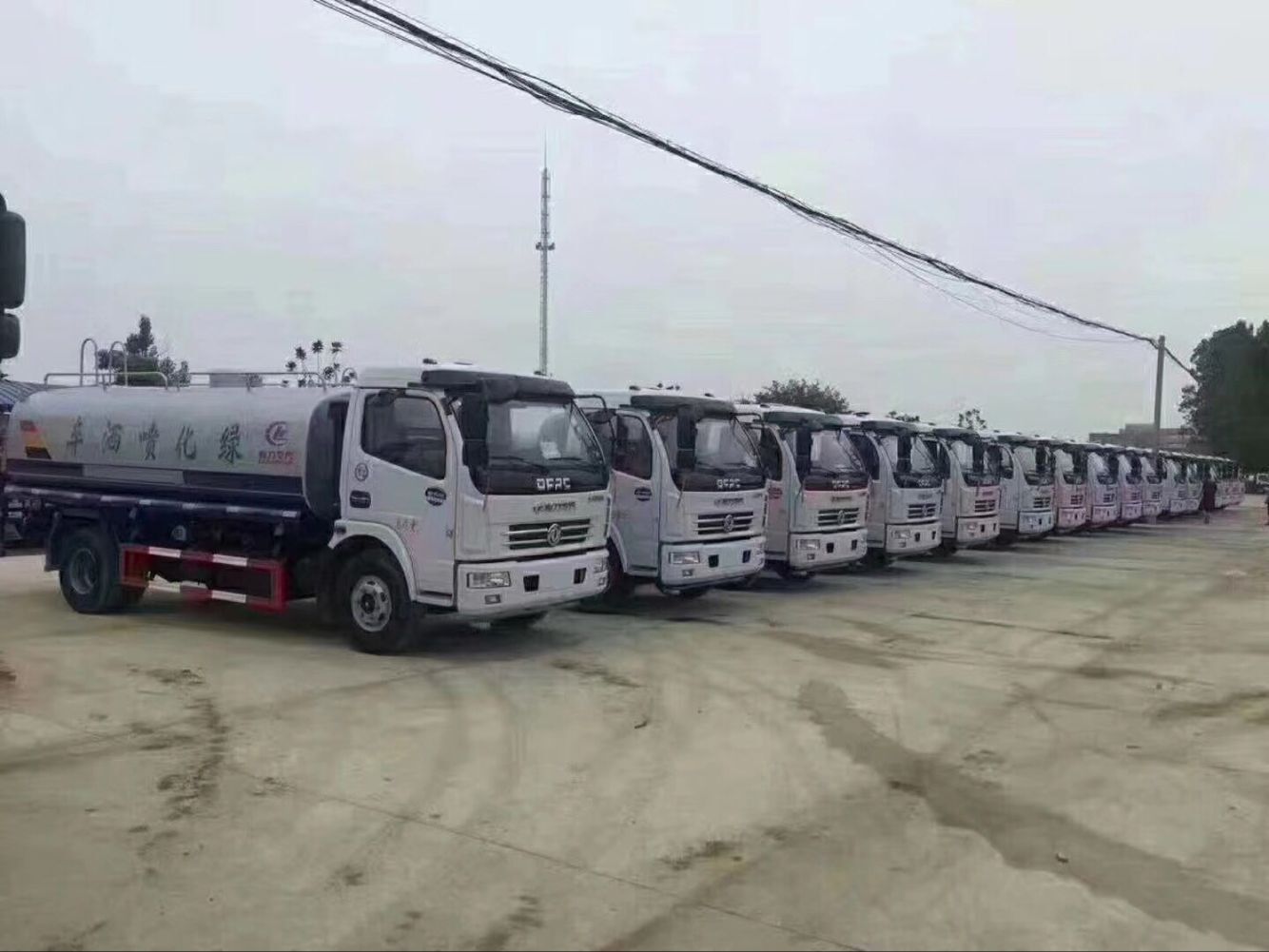 貴陽市市政府招標采購20輛灑水車順利交付
